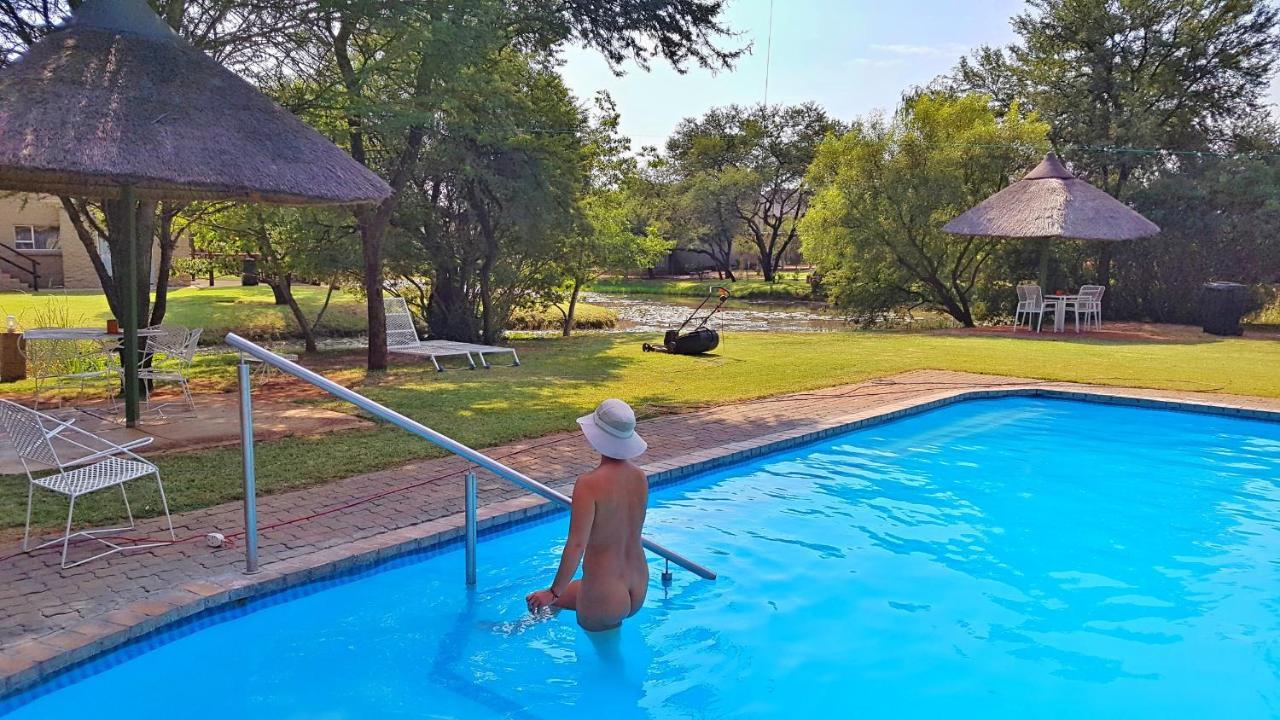 Suzie'S Loft - Nude - Suneden Family Naturist Resort 프레토리아 외부 사진